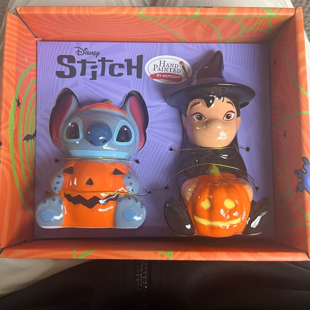 Disney Stitch and Lilo Halloween salt and pepper Set